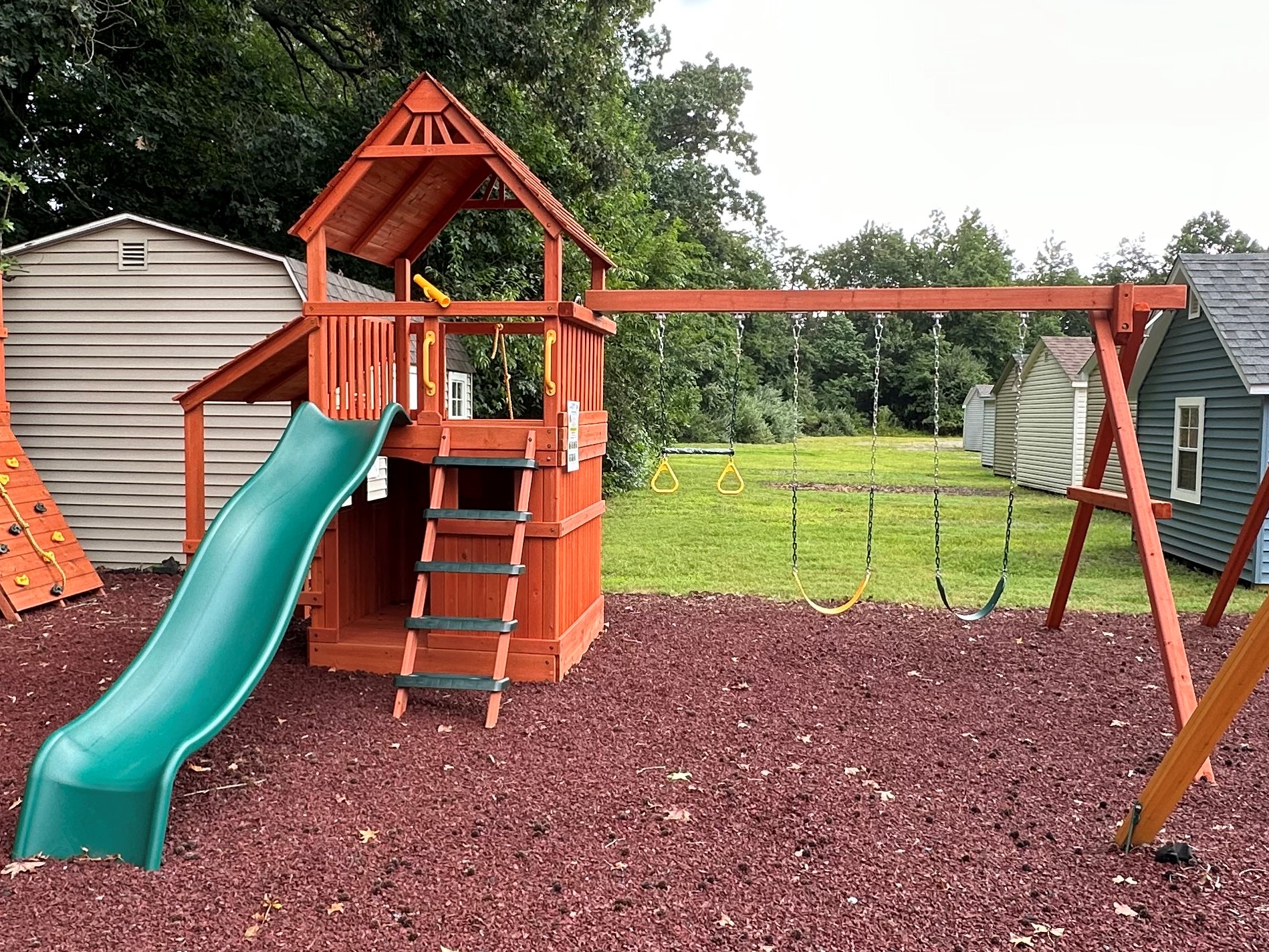 Freehold Monkey Tower F Display Swingset & Toy Warehouse